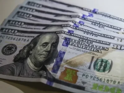 Brazil Dollar Rises to R$5.17 on Middle East Tensions