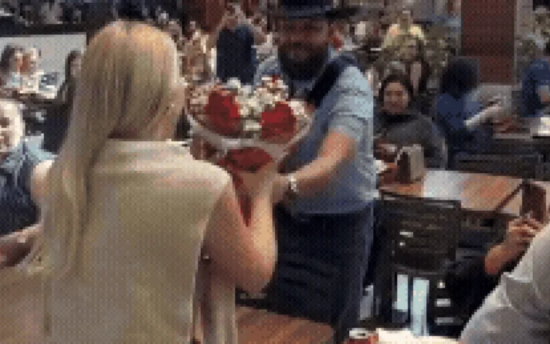 Brazil Man Stops Food Court for Passionate Declaration