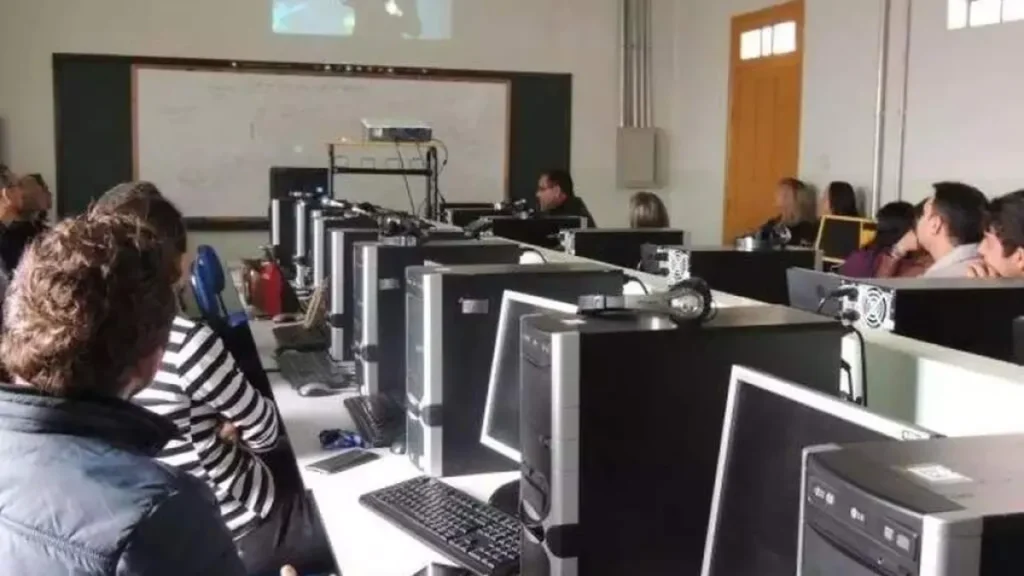Brazil opens 160 slots for computer teaching degrees