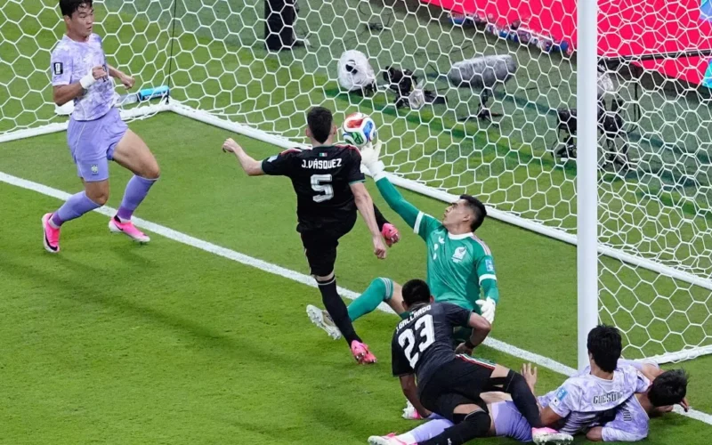 Brazil beats South Korea to reach World Cup round of 16