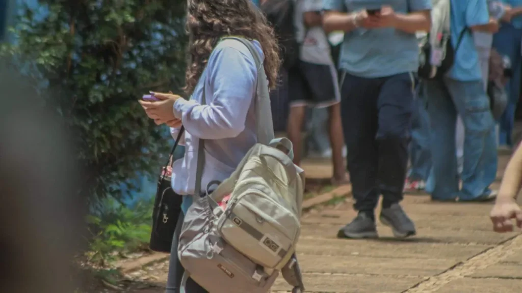 Brazil women widen education lead after age 15 in MS