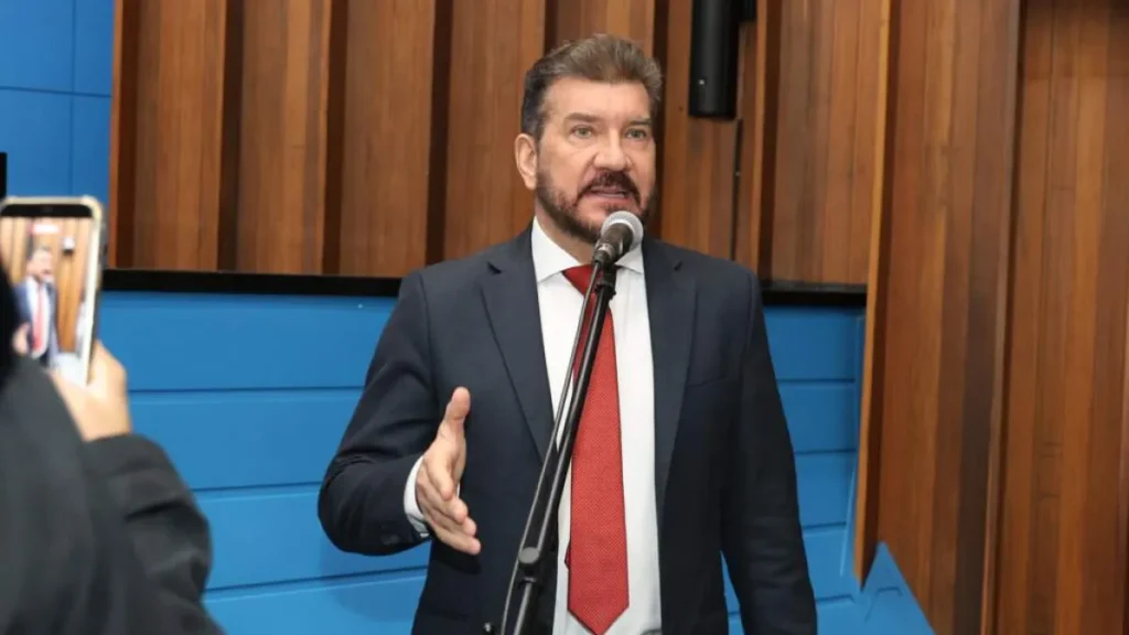 Brazil lawmaker moves to block Master Bank payroll deductions