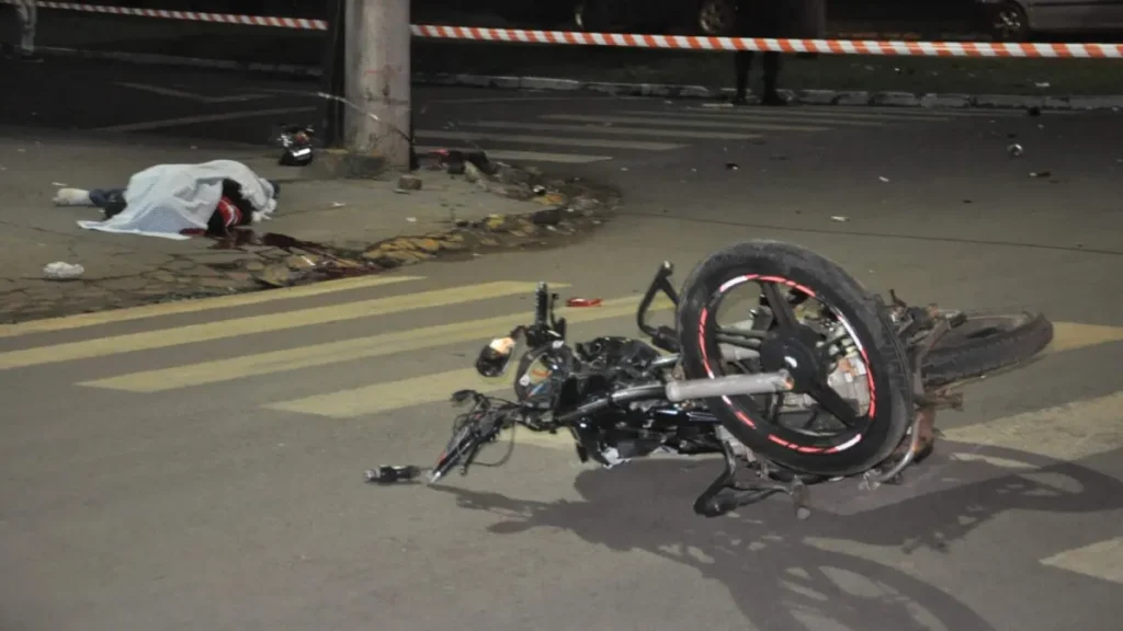 Brazil motorcyclist killed in crash at roundabout