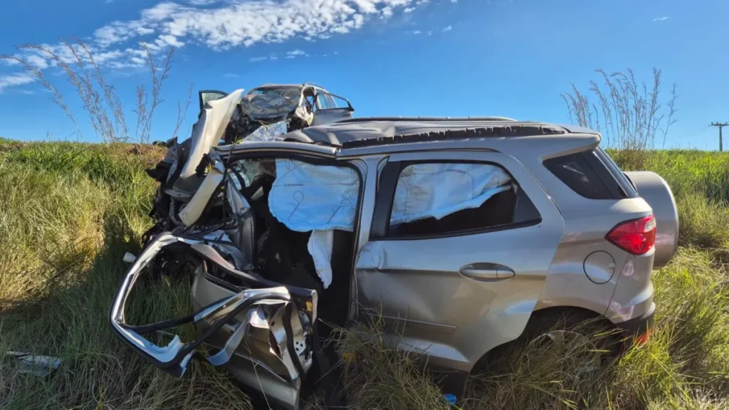 Brazil crash kills 3 in head-on collision on BR-463