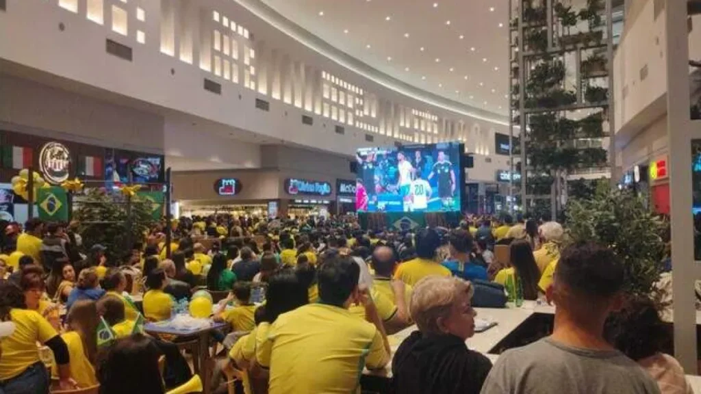 Brazil malls to offer special hours, big-screen game broadcasts
