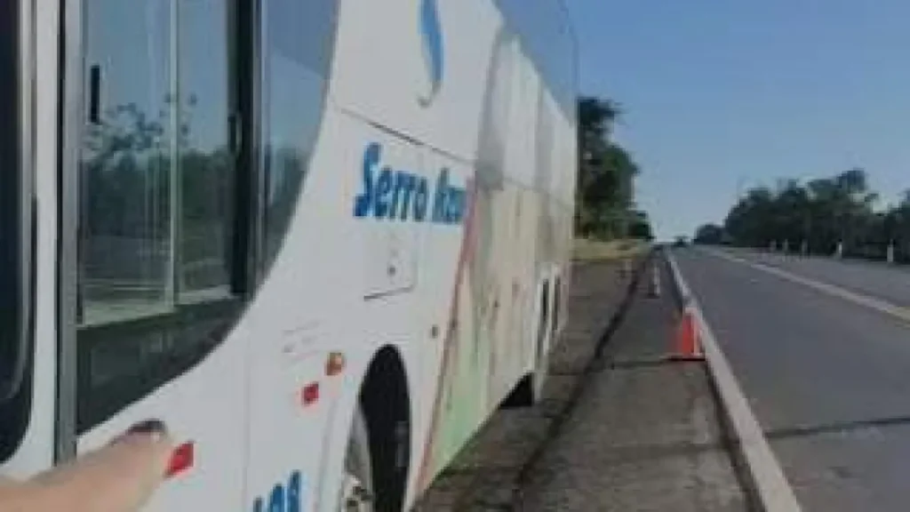 Brazil bus breakdowns strand group without food, water