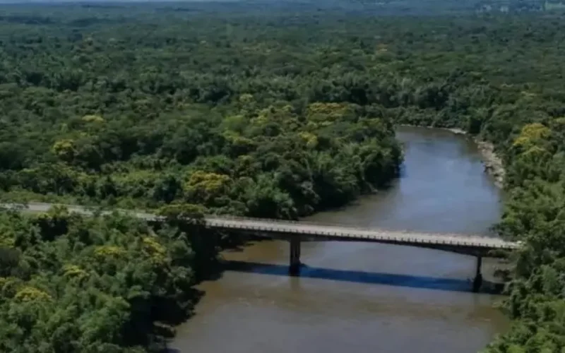Brazil lifts weight limit on Miranda River bridge to 10 tons