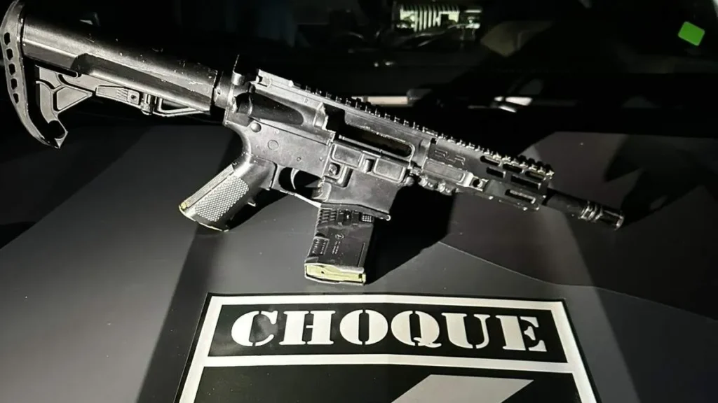Brazil finds American-made rifle abandoned on avenue