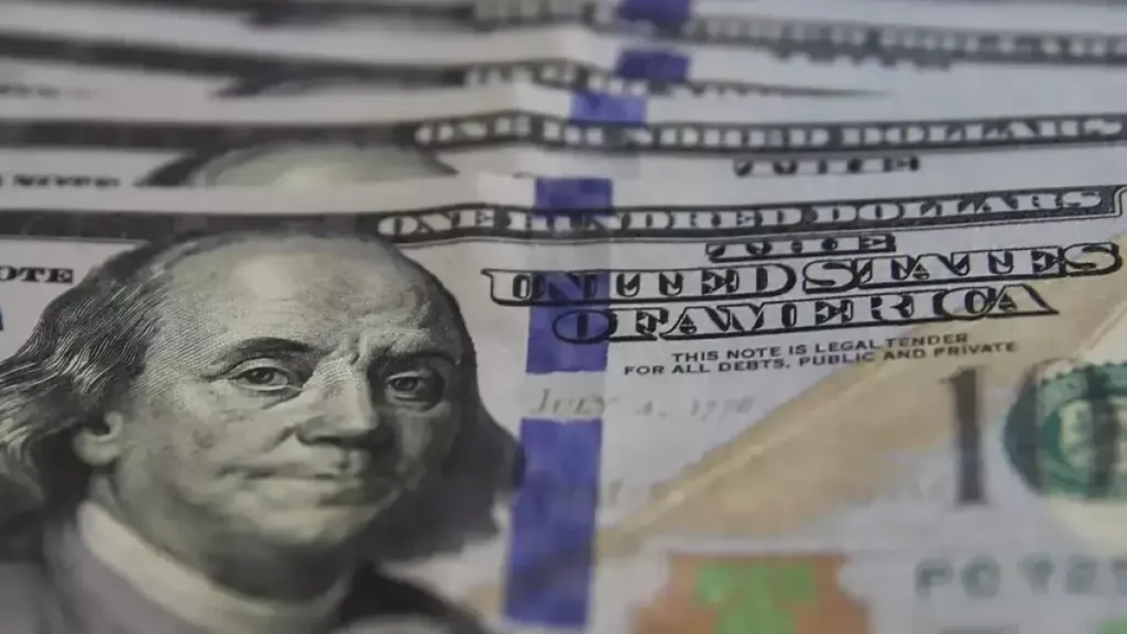 Brazil dollar falls for the week, ends at R$5.08