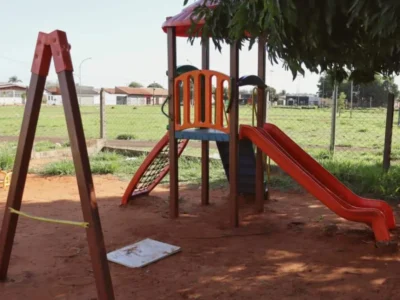 Brazil plaza vandalized, unmarked after slain boy tribute
