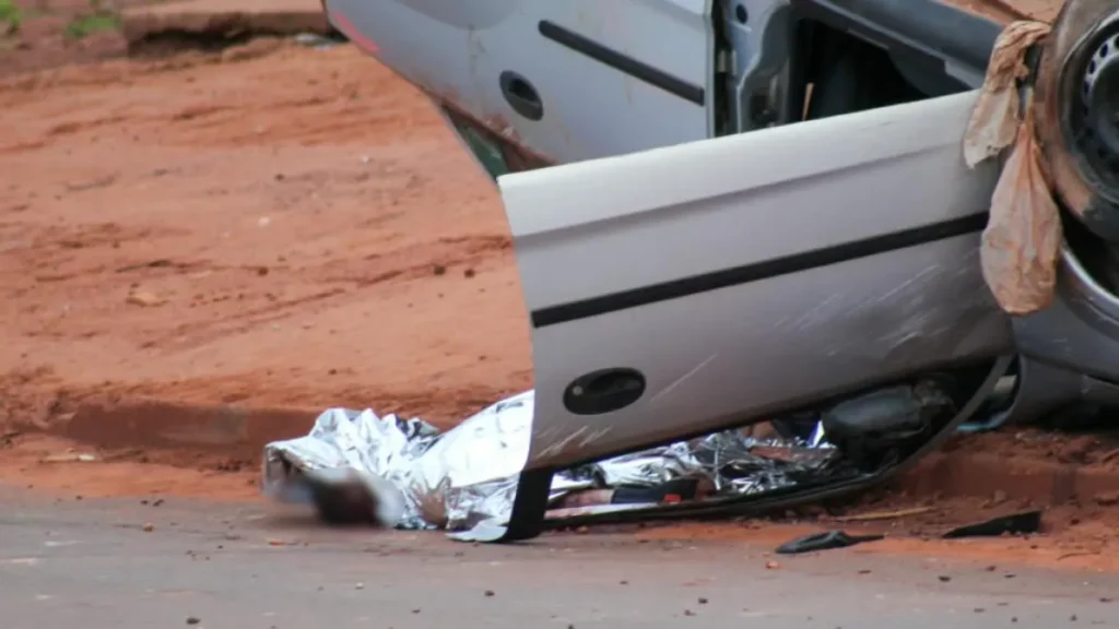 Brazil Driver Dies After Car Overturns Leaving Convenience Store