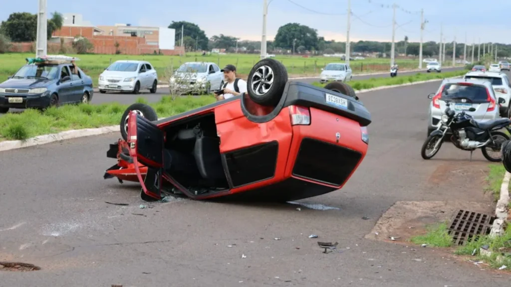 Brazil Accident: Uno Flips, Gol Crashes Into Lot Near Pope Square