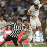 Brazil Soccer: Fluminense Holds Botafogo, Coritiba Downs Chapecoense