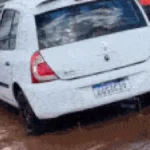 Brazil Kwid Sinks in Flooded Pothole, Driver Loses Work Day
