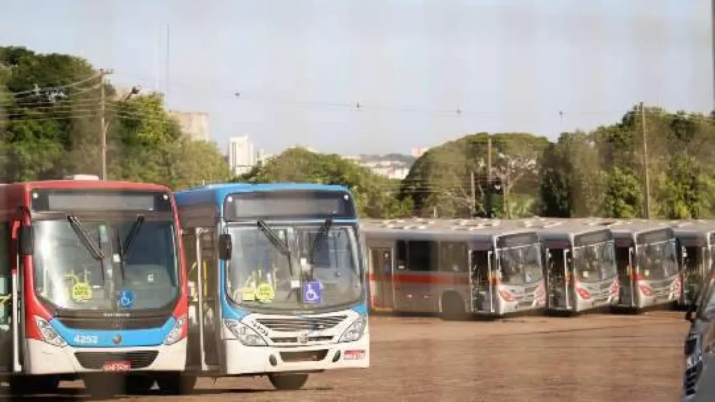 Brazil Ranks High in Public Transit Subsidies for Capital Cities