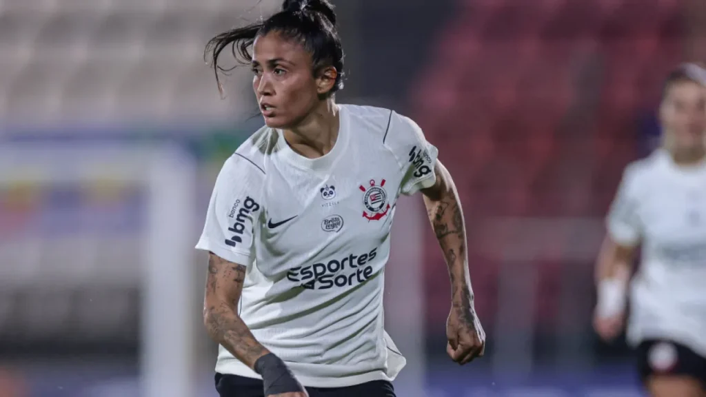 Brazil Soccer Roundup: Corinthians Draws, Fluminense Rout